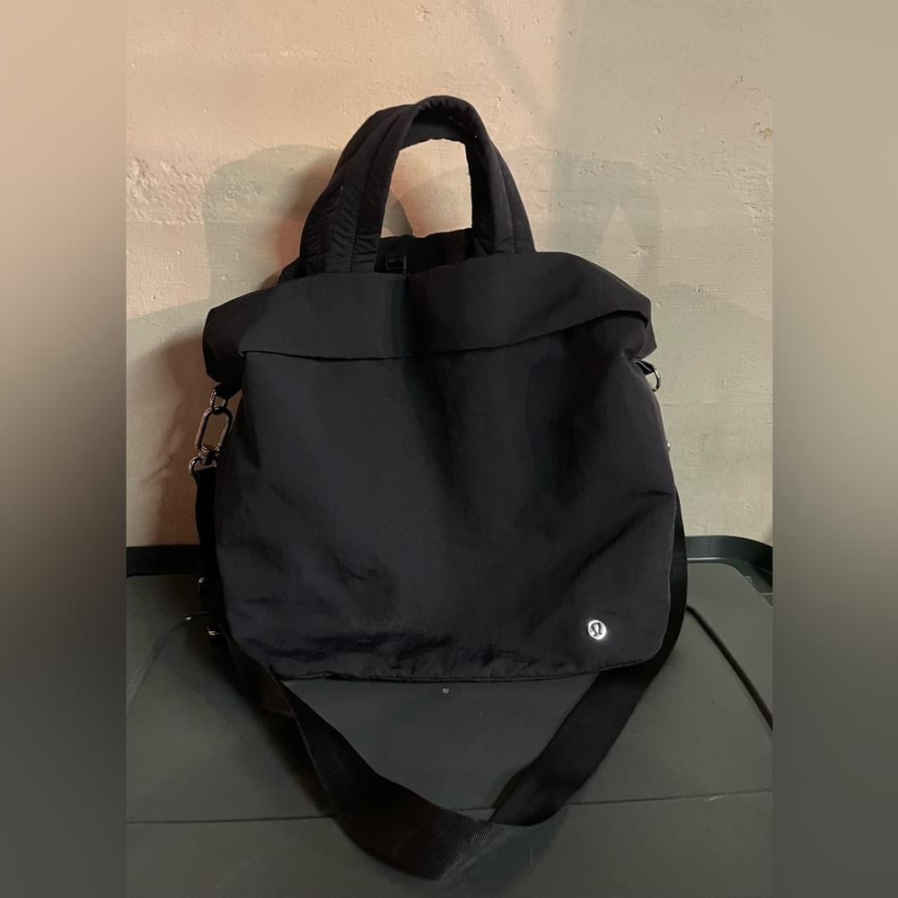 lululemon On My Level Bag 2.0 19L